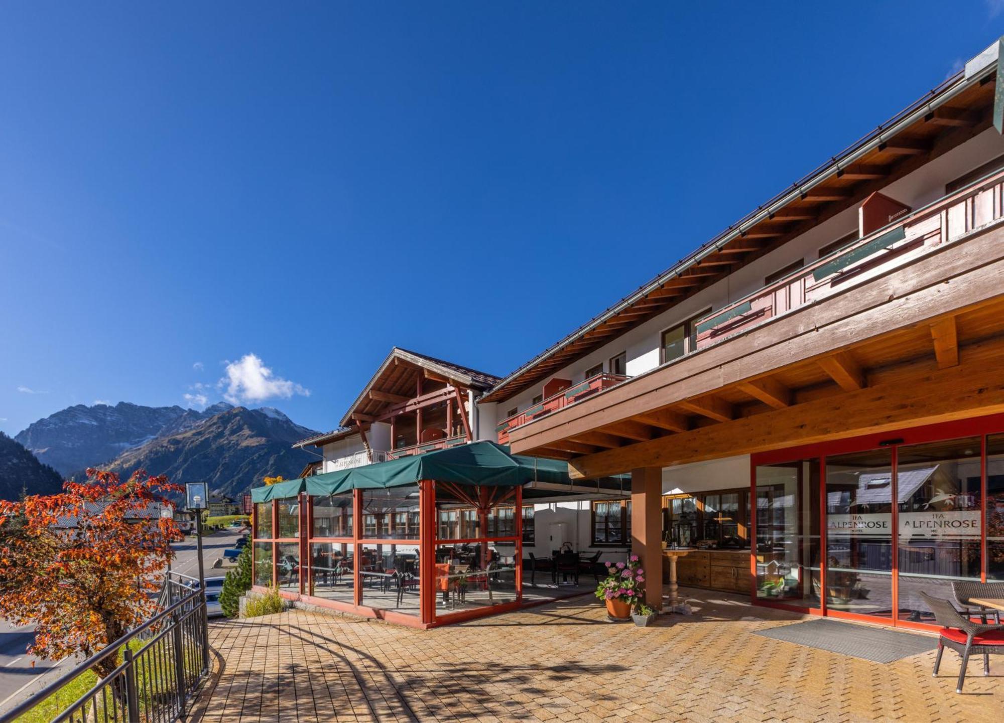 Ifa Alpenrose Hotel Kleinwalsertal Міттельберг Екстер'єр фото