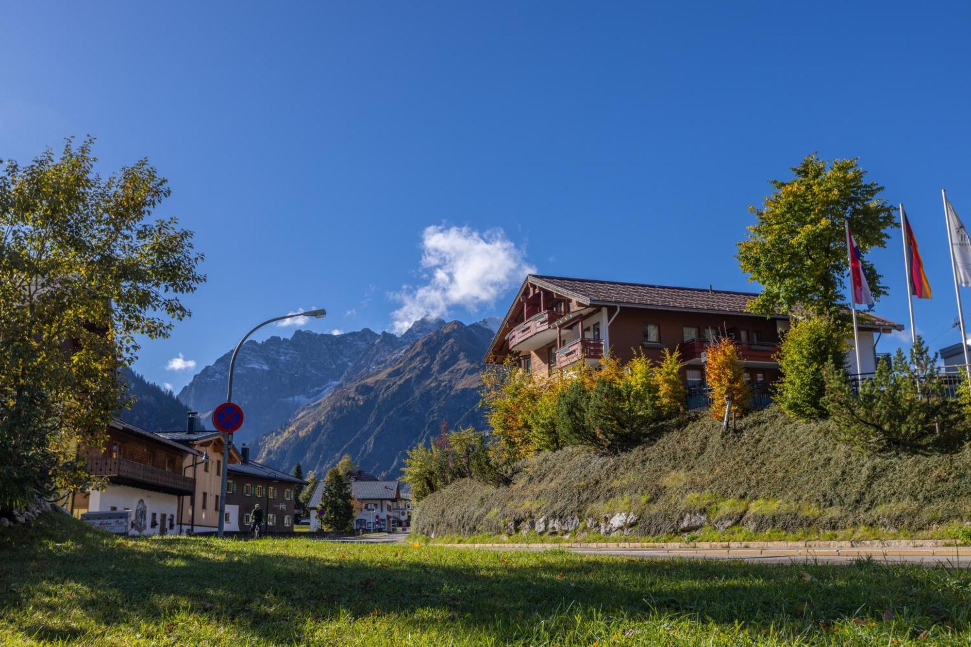 Ifa Alpenrose Hotel Kleinwalsertal Міттельберг Екстер'єр фото