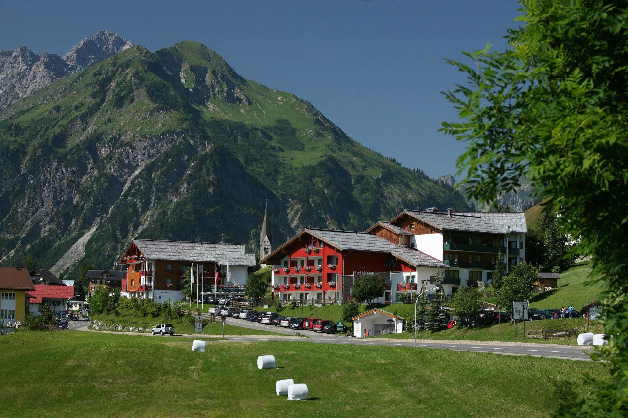 Ifa Alpenrose Hotel Kleinwalsertal Міттельберг Екстер'єр фото